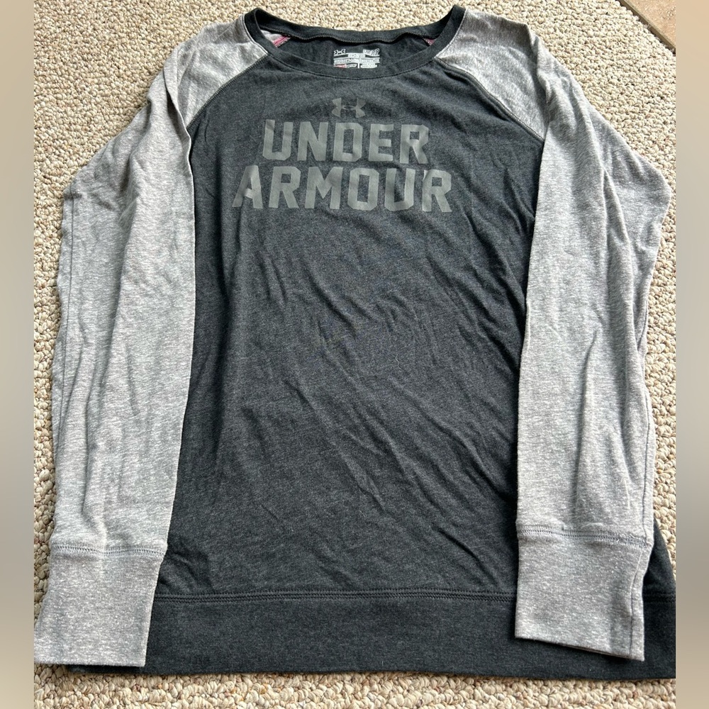 Under Armour Long Sleeve T-Shirt